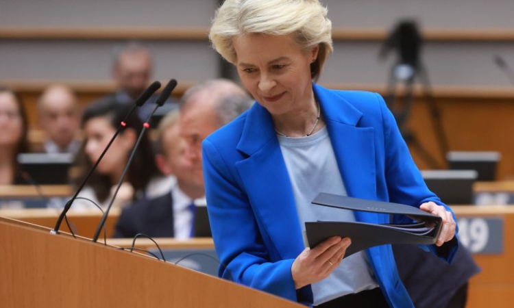 Урсула фон дер Лайен избра да не присъства на обсъждането на вота за недоверие срещу нея